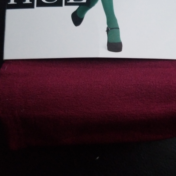 HUE TIGHTS - Picture 6 of 8